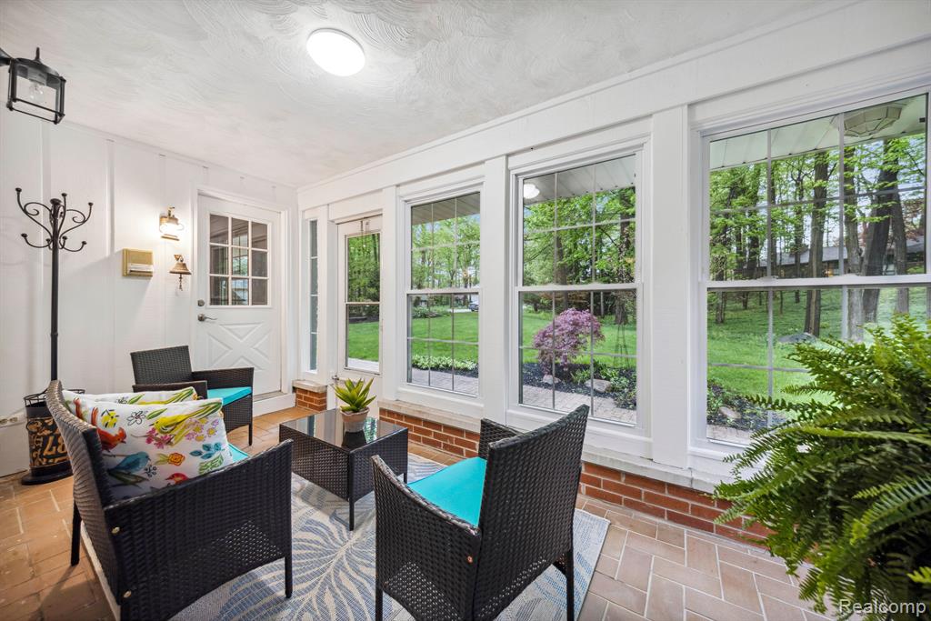 46270 BLOOMCREST Drive, Northville, MI 48167 — Photo 15