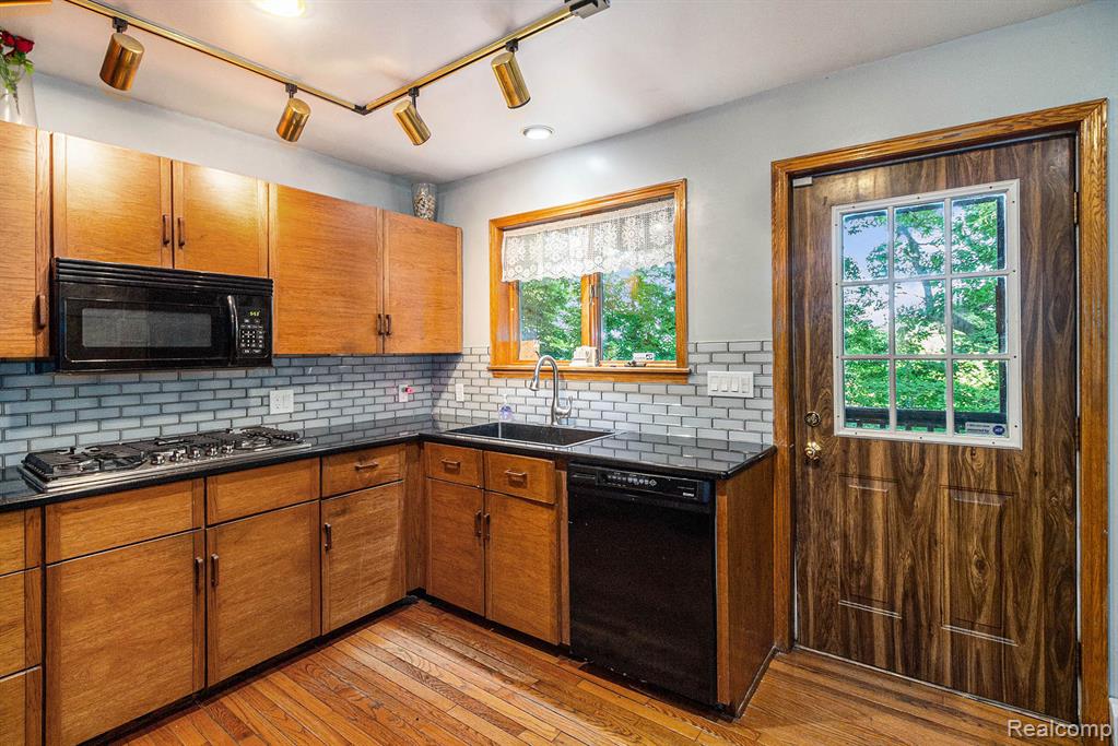 5365 S Bancroft Road, Durand, MI 48429 — Photo 12