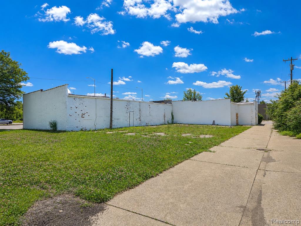 13303 Gratiot Avenue, Detroit, MI 48205 — Photo 3
