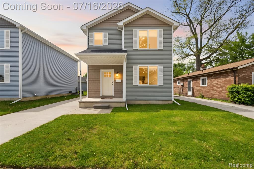 534 E Brickley Avenue, Hazel Park, MI 48030 — front exterior
