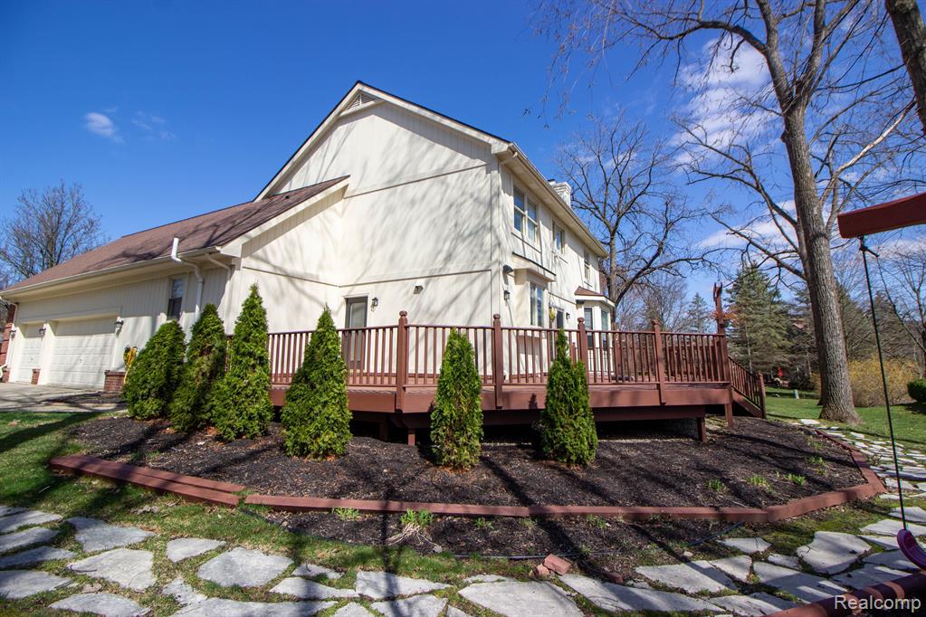 40655 PAISLEY Circle, Novi, MI 48377 — Photo 16