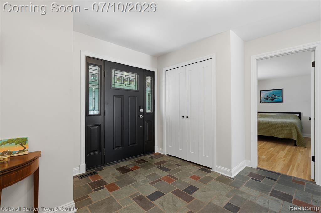 4301 Macqueen Drive, West Bloomfield, MI 48323 — Photo 5