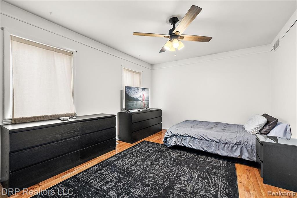 44012 Carrnation Drive, Sterling Heights, MI 48313 — Photo 28