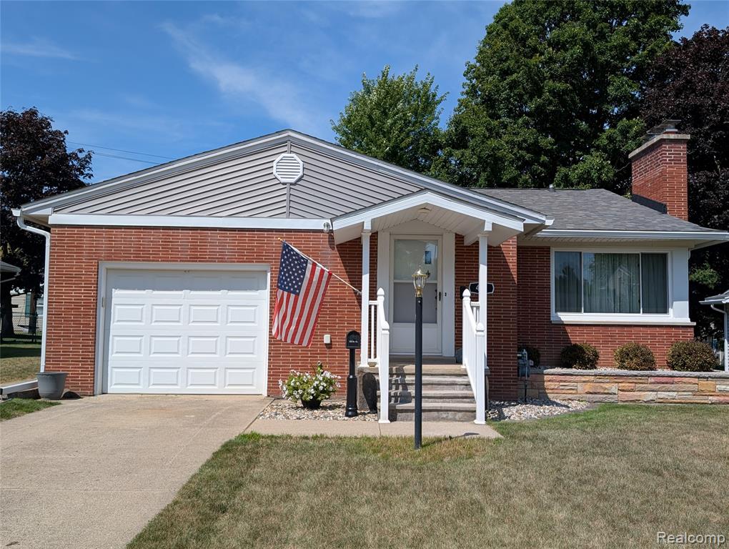 411 Cleveland Street, Bad Axe, MI 48413 — Photo 4