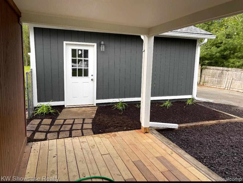 9884 CEDAR ISLAND Road, White Lake, MI — Photo 9