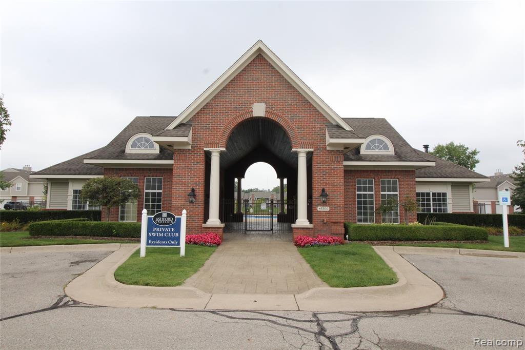 2224 Leighton Drive, Utica, MI 48317 — Photo 33