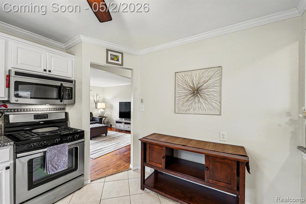 32533 Cambridge Street, Garden City, MI — Photo 9