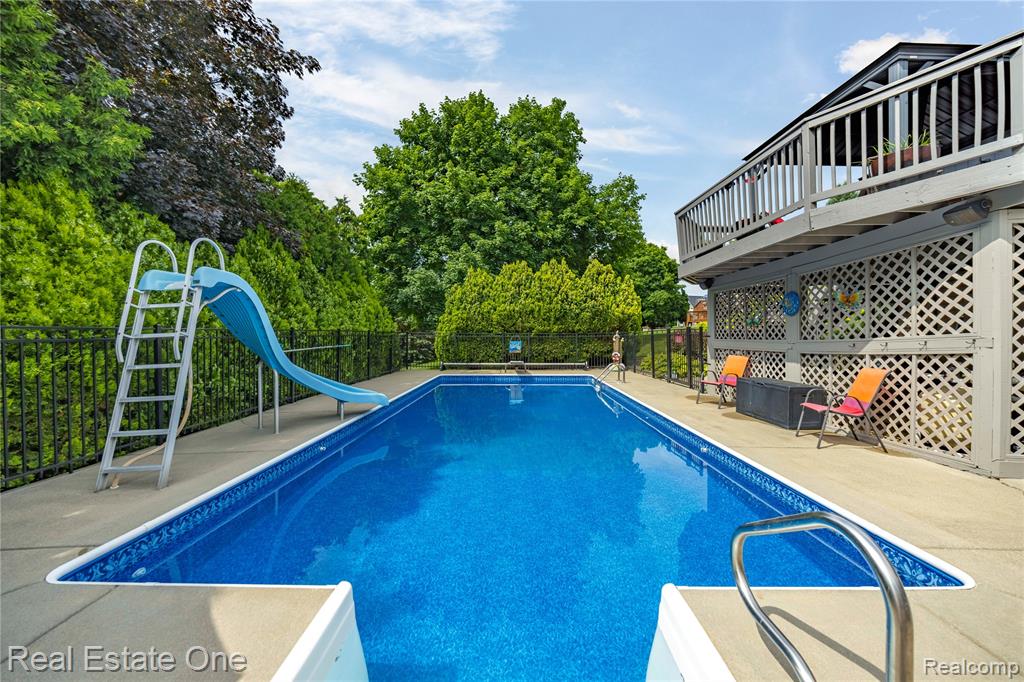 8736 El Dorado Drive, White Lake, MI — Photo 45