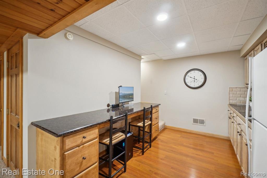 11175 SAND CRANE Way, South Lyon, MI 48178 — Photo 30