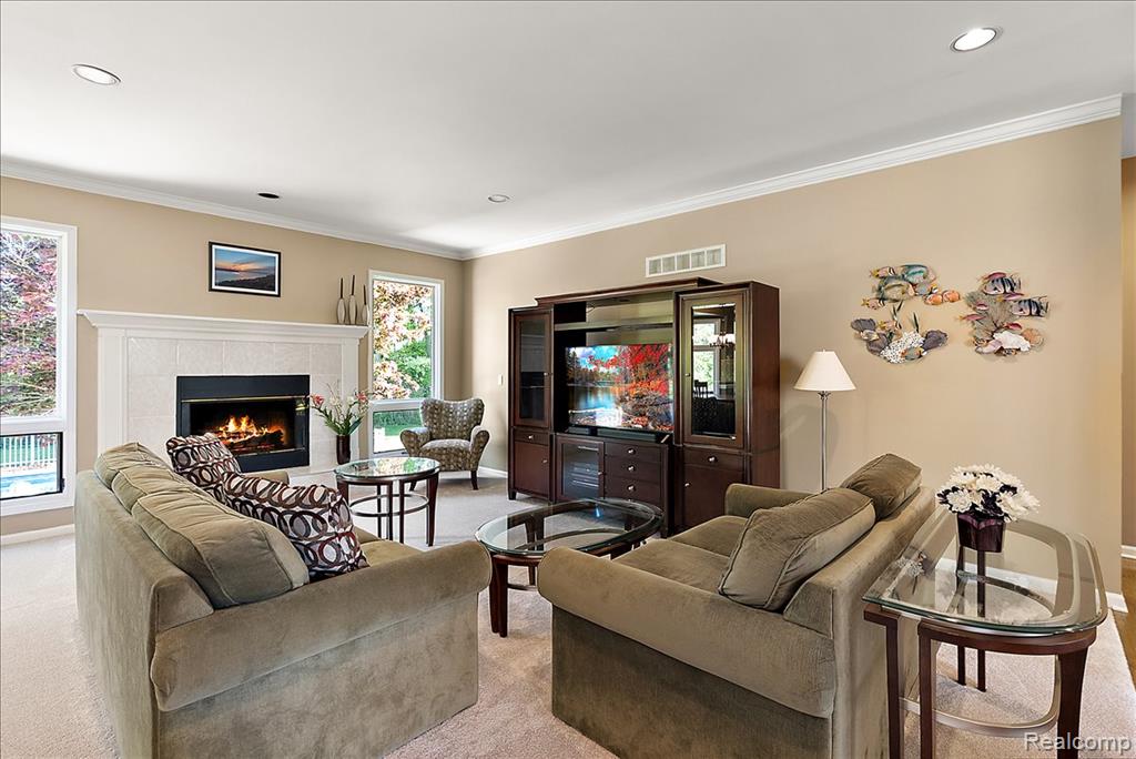 8533 Glen View Drive, Howell, MI 48843 — Photo 12