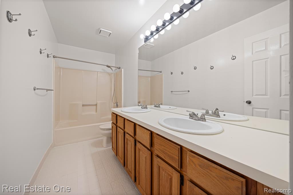 44470 MIDWAY Drive, Novi, MI — Photo 29