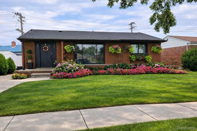 32863 Beacon Lane, Fraser, MI 48026 — front exterior