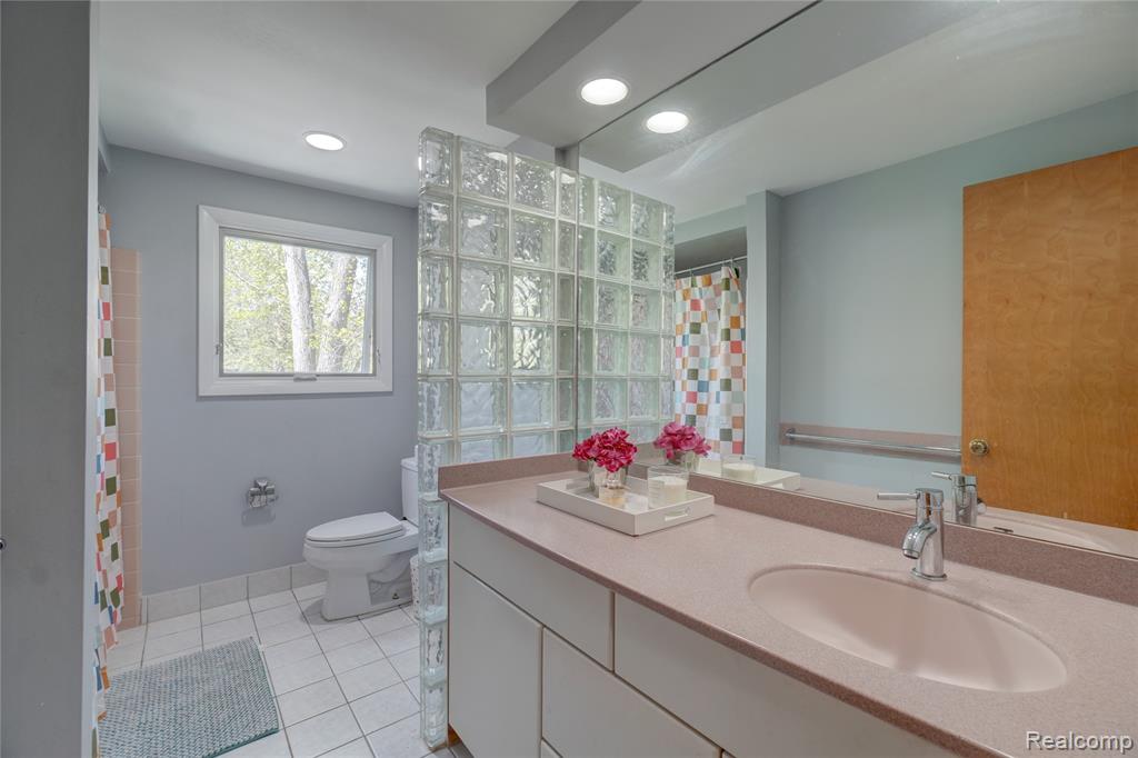 19341 Devonshire Street, Beverly Hills, MI 48025 — Photo 30