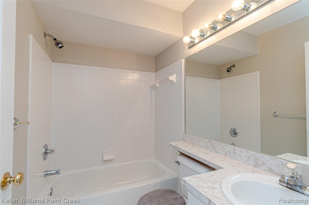 48619 Sugarbush Court, Shelby Twp, MI 48315 — Photo 26