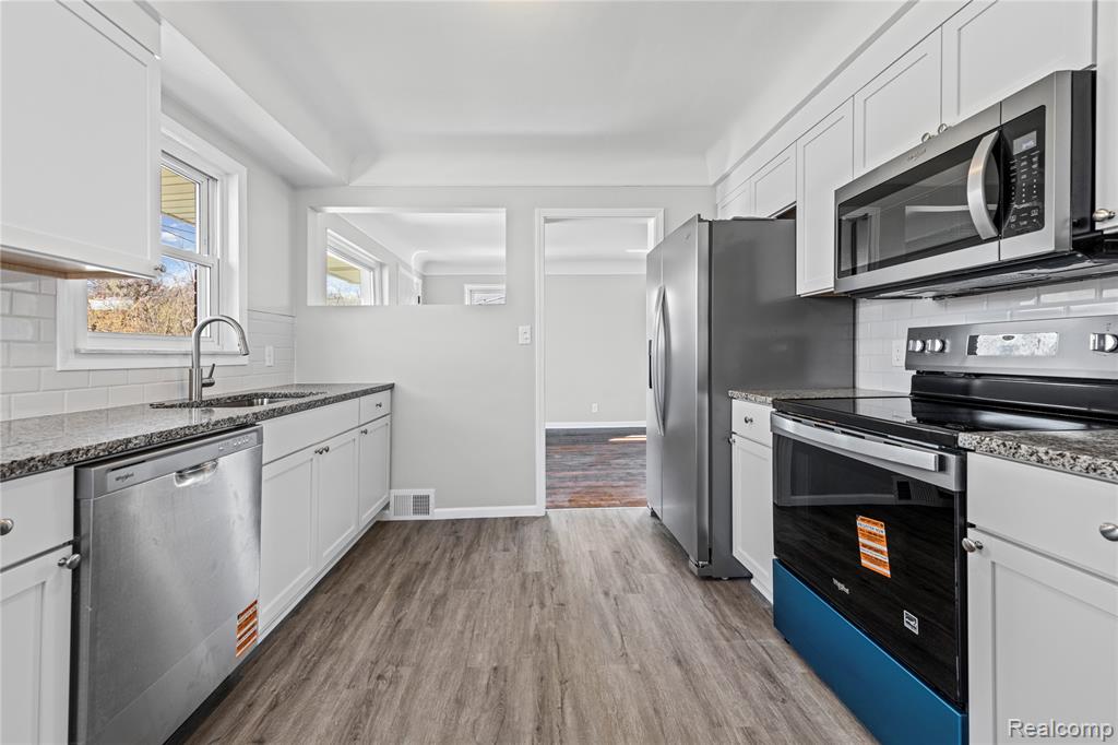 9916 Rosedale Boulevard, Allen Park, MI 48101 — Photo 10