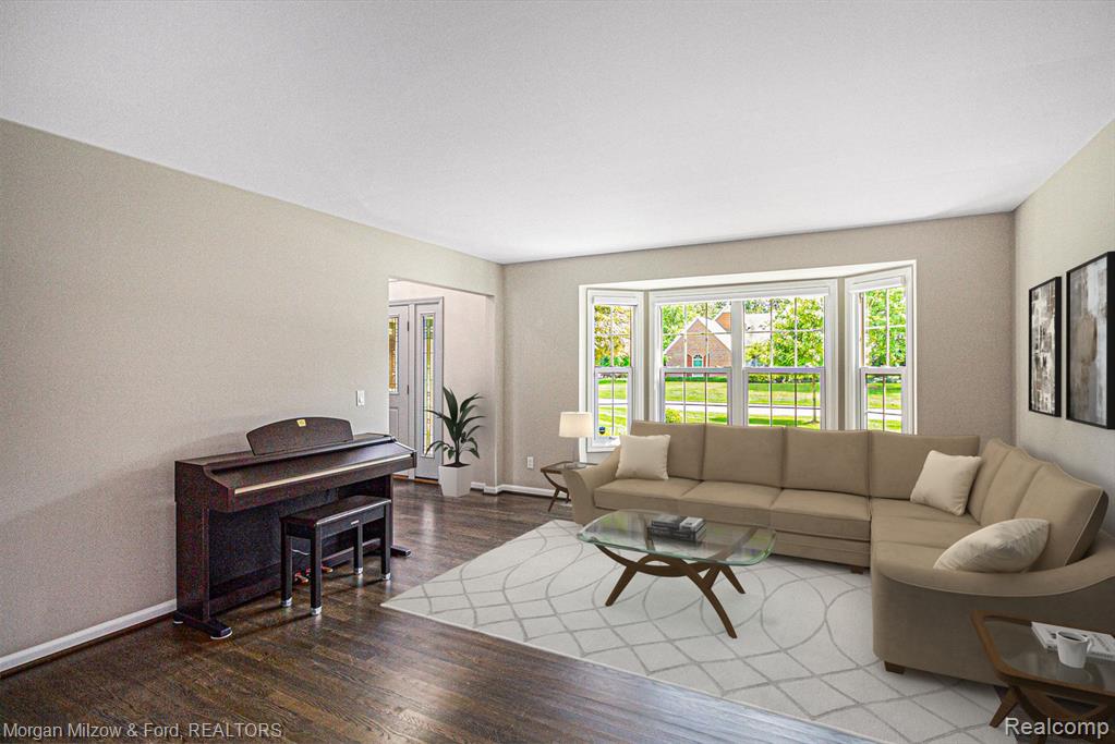 6822 Hubbard Circle, Clarkston, MI 48348 — Photo 4