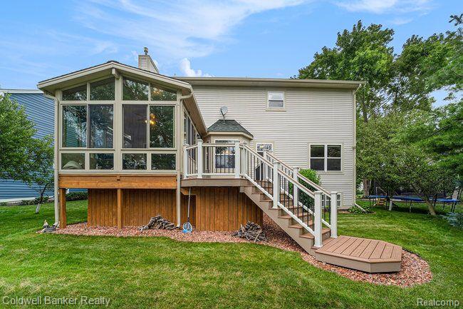 1677 NORTON CREEK Court, Wixom, MI 48393 — Photo 24