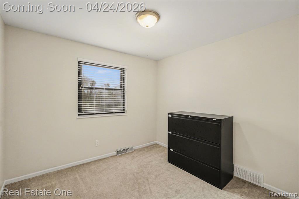 4819 Bretton Lane, Highland, MI 48356 — Photo 17