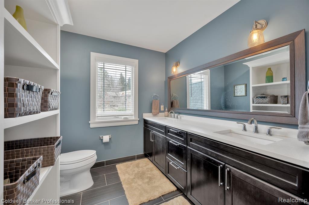 595 ARMY Road, Leonard, MI 48367 — Photo 32