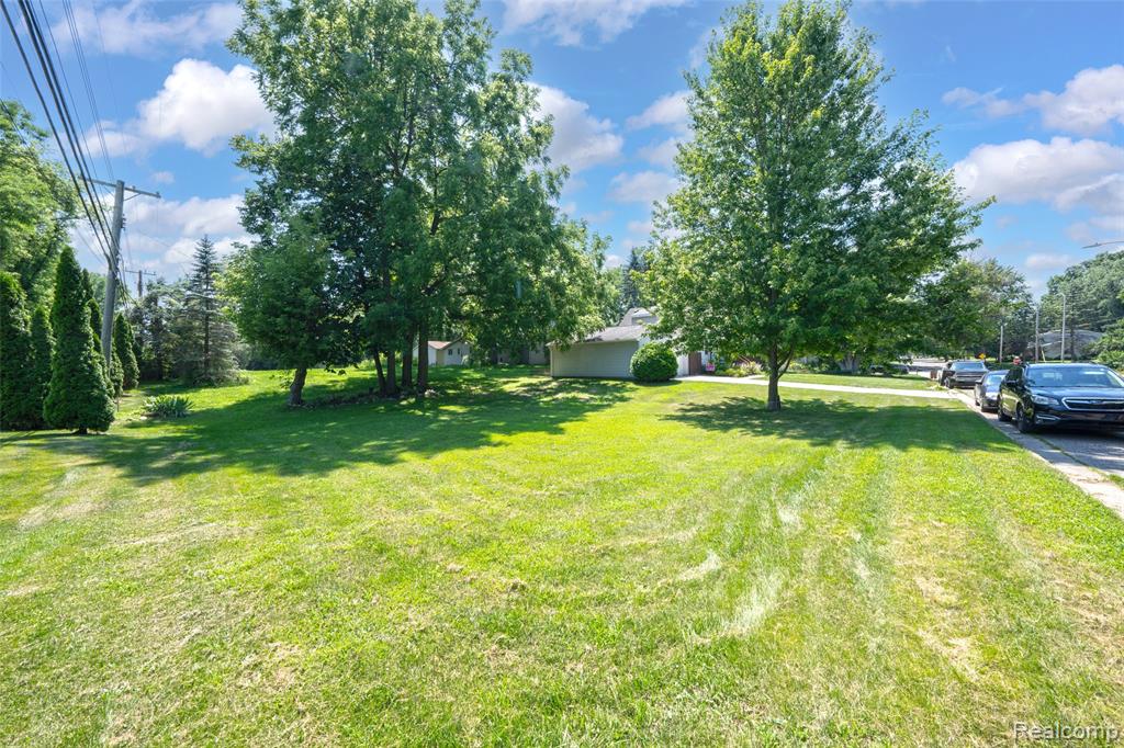 576 Brooks Avenue, Pontiac, MI 48340 — Photo 36