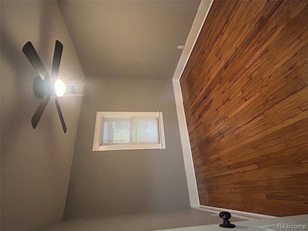 15730 Winthrop, Detroit, MI 48227 — Photo 7