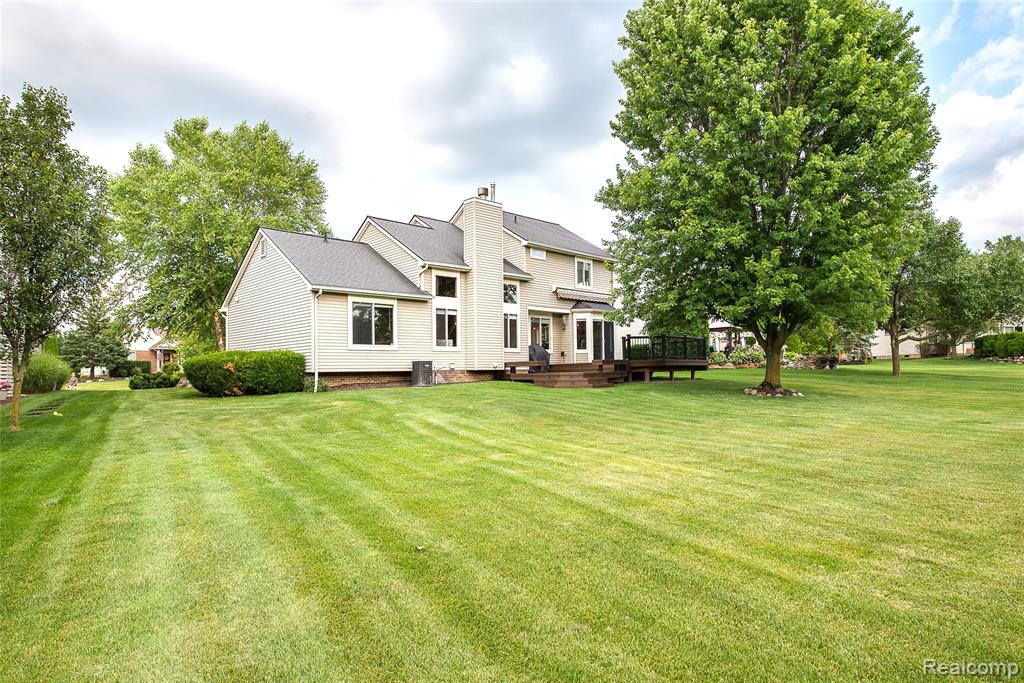 25823 Carriage Lane, South Lyon, MI 48178 — Photo 29