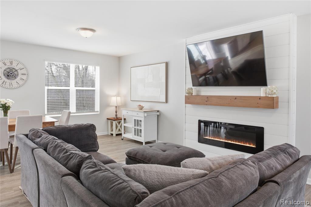 413 Newton Drive, Lake Orion, MI 48362 — Photo 10