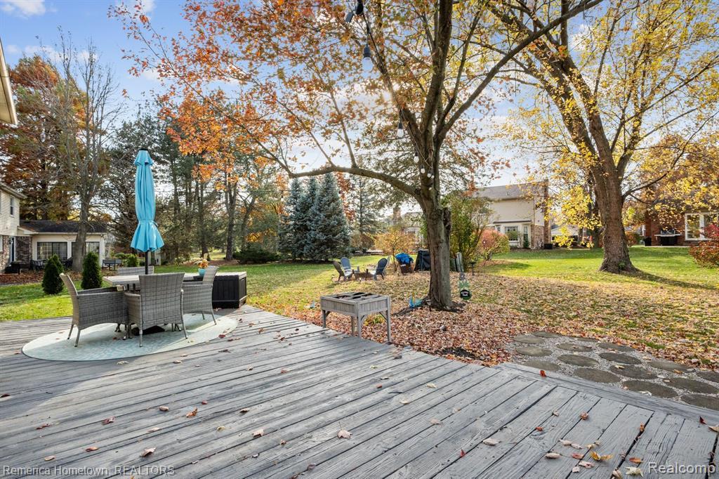 9829 N Canton Center Road, Plymouth, MI 48170 — Photo 29