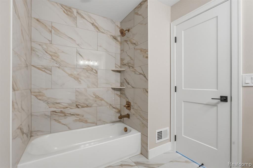 50965 Remar Farms Dr, Macomb, MI 48044 — Photo 24