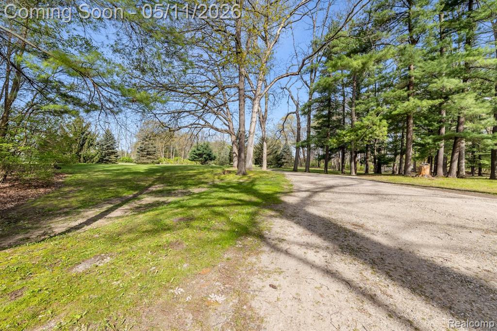 2700 N Hacker Road, Howell, MI 48855 — Photo 26