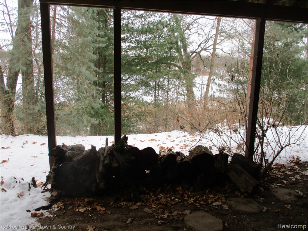 9102 Lake Crest Drive, Whitmore Lake, MI 48189 — Photo 40