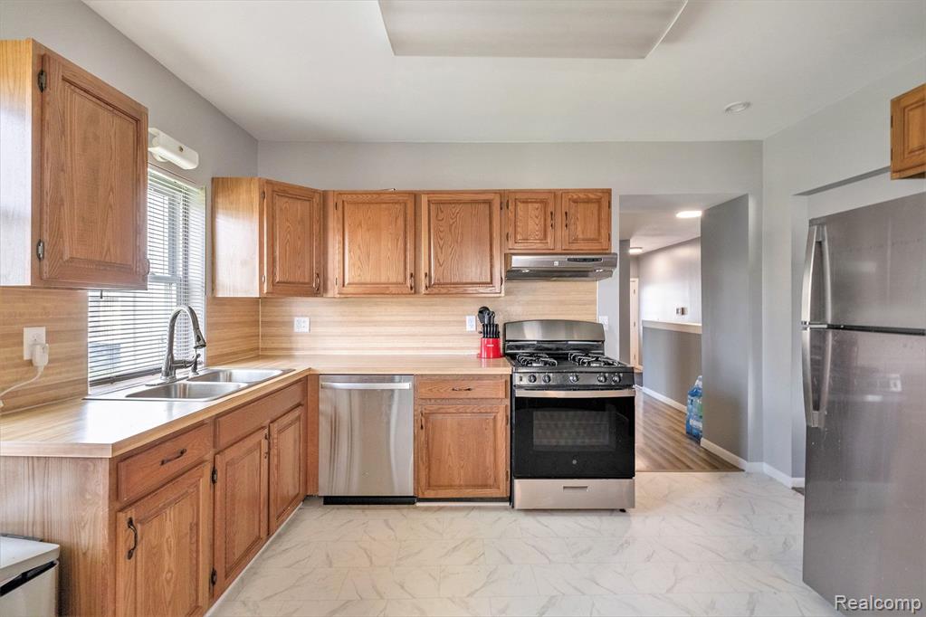 417 S STATE Road, Davison, MI 48423 — Photo 3