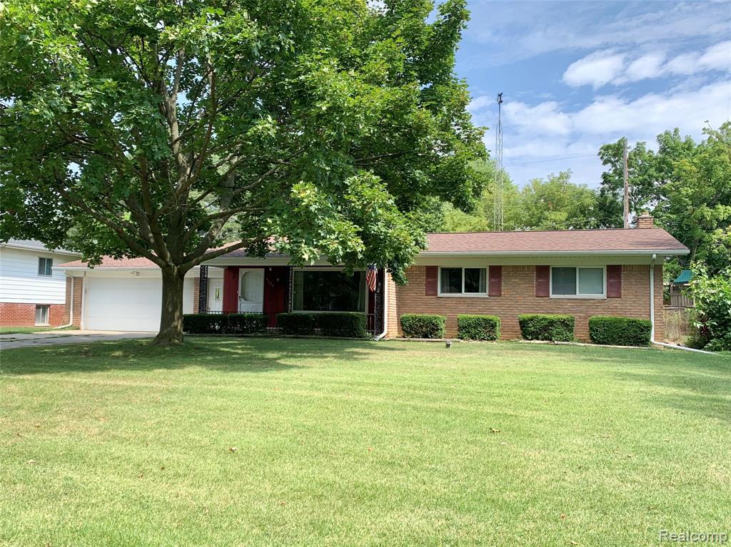 4425 Old Colony Drive, Flint, MI 48507 — Photo 2