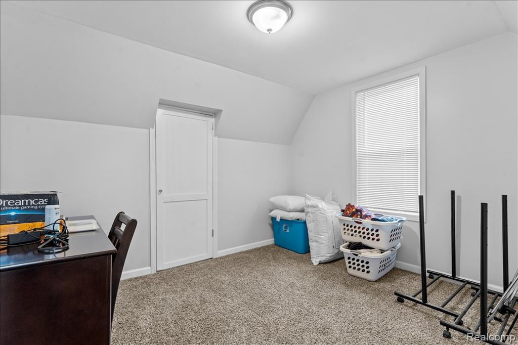 612 W Brockton Avenue, Madison Heights, MI 48071 — Photo 11