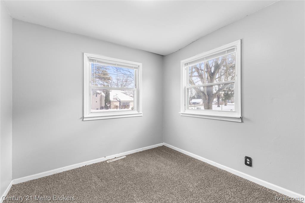 16032 Knobhill Drive, Linden, MI 48451 — Photo 17