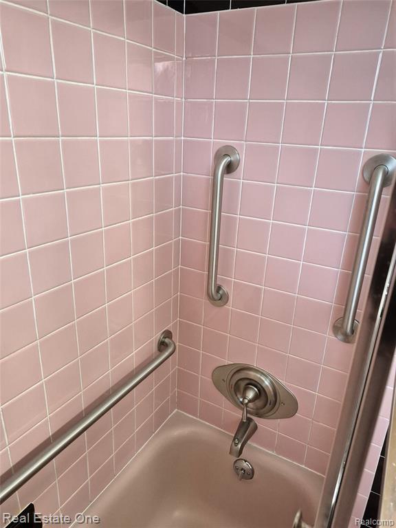 13688 Commonwealth Street, Southgate, MI 48195 — Photo 21