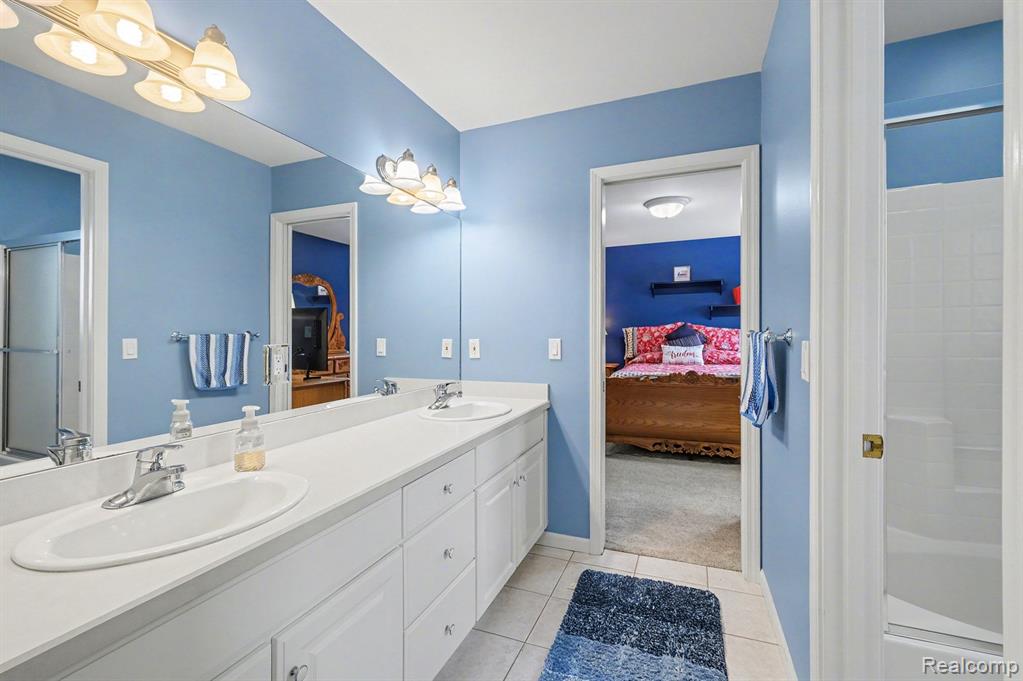 8399 Potter Road, Flushing, MI, 48433