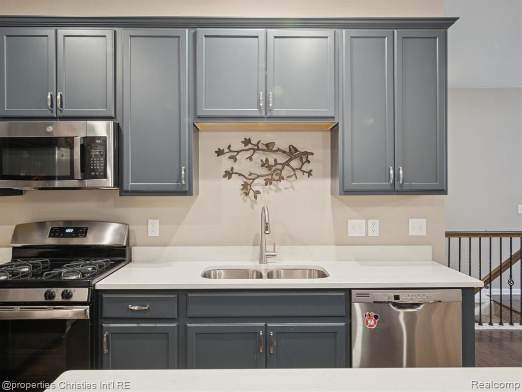 48024 Barrington Drive, Canton, MI 48188 — Photo 13