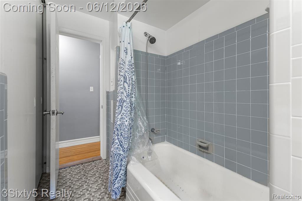 7714 Bournemouth Avenue, Grosse Ile, MI 48138 — Photo 42