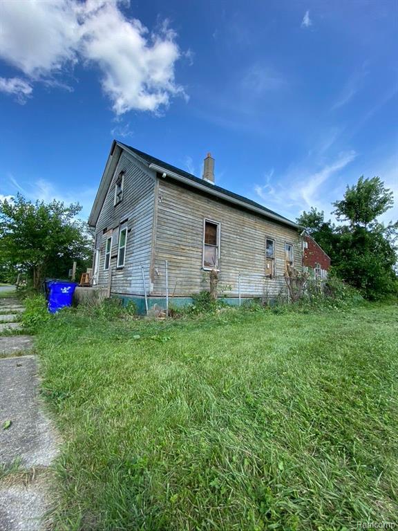 2642 E WILLIS Street, Detroit, MI 48207 — front exterior