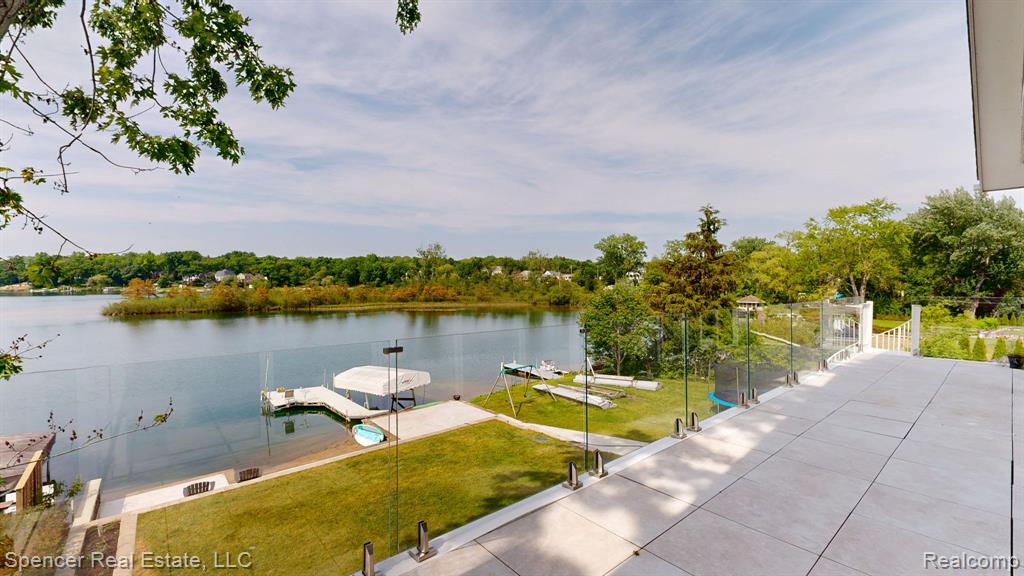 571 Dunleavy Drive, Highland, MI 48356 — Photo 37