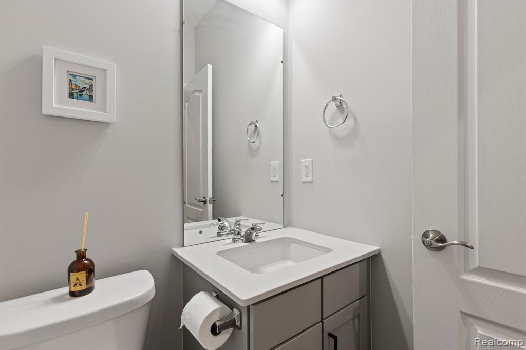 4867 GLENORA Drive, Lake Orion, MI — Photo 11