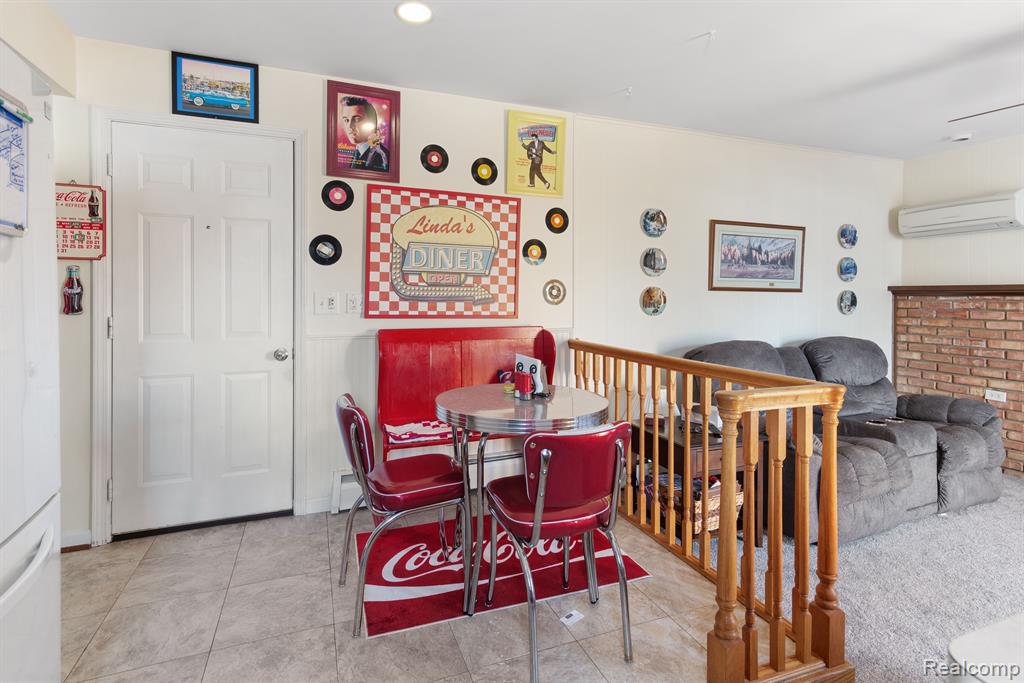 76 W BRAMAN Avenue, Milan, MI 48160 — Photo 9