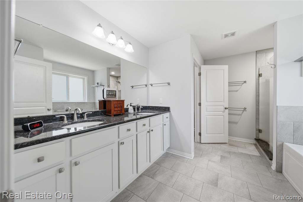 5575 Ciderberry Drive, Brighton, MI 48116 — Photo 29