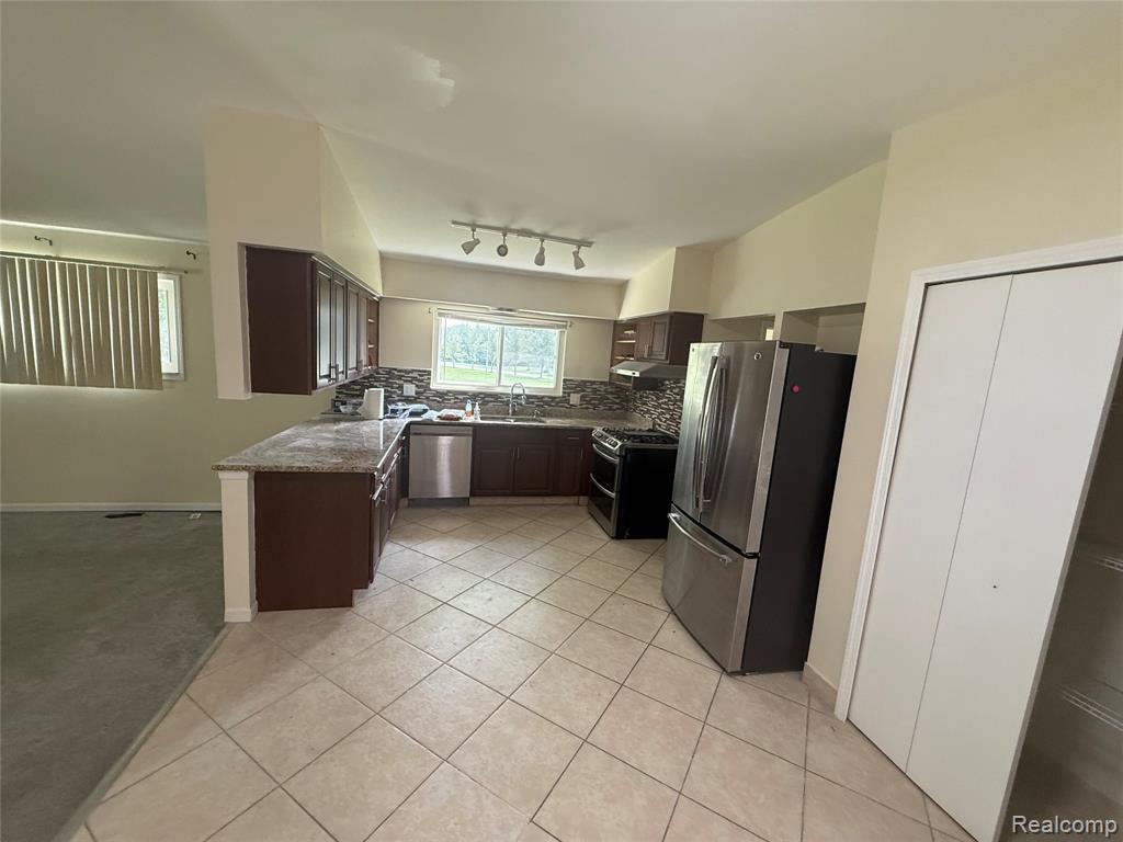 43038 N Hanford Road N, Canton, MI 48187 — Photo 45