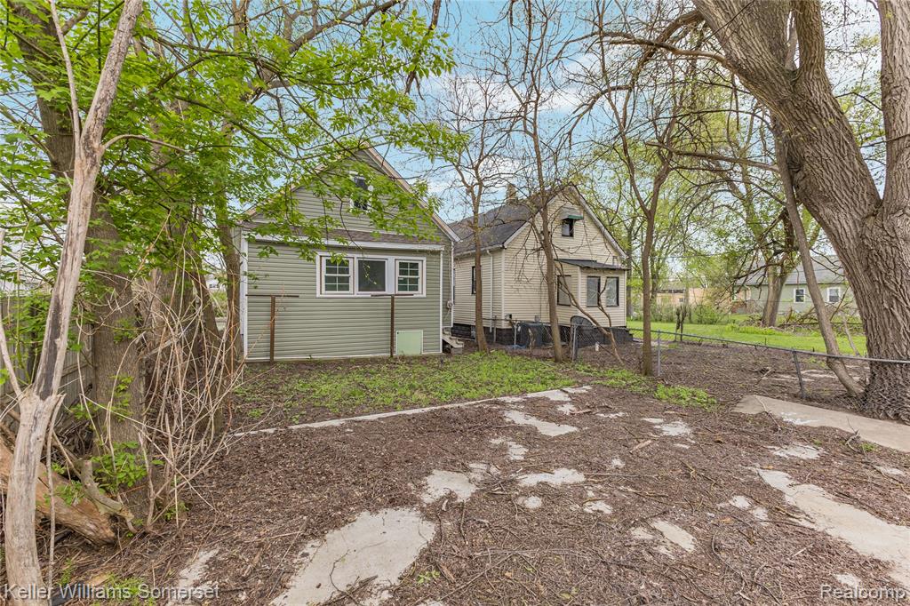 17167 Hasse Street, Hamtramck, MI 48212 — Photo 38