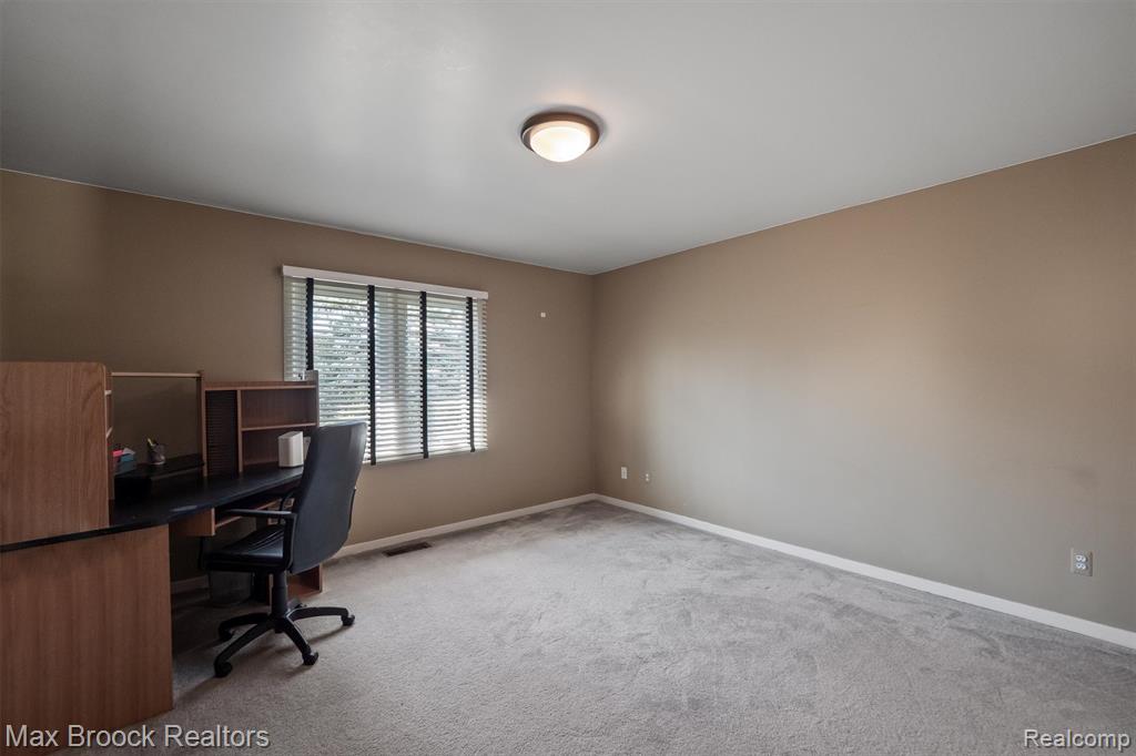 6612 Stonebridge E, West Bloomfield, MI — Photo 31