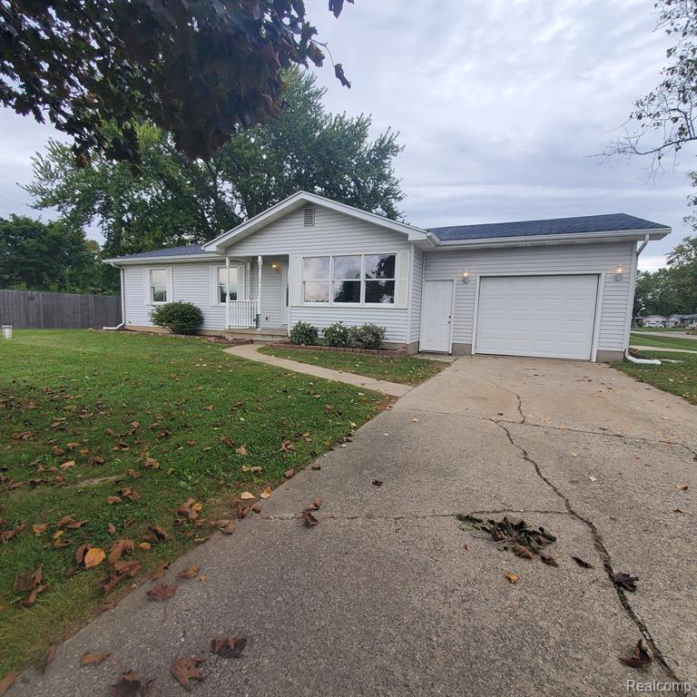 4359 E HILL Road, Grand Blanc, MI 48439 — front exterior