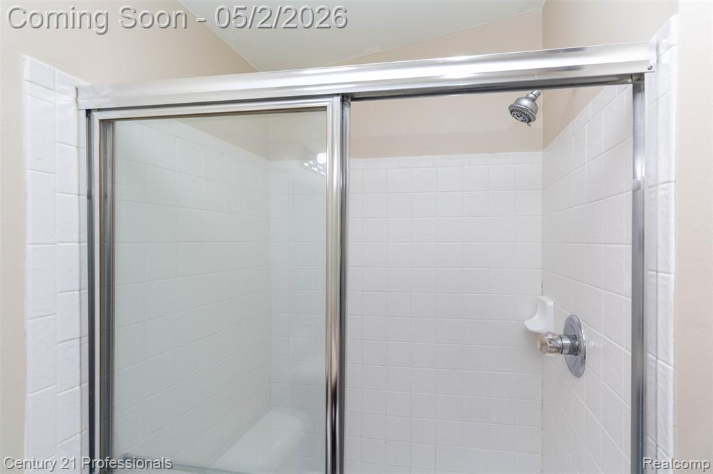 955 Sandalwood Drive, Troy, MI 48085 — Photo 27