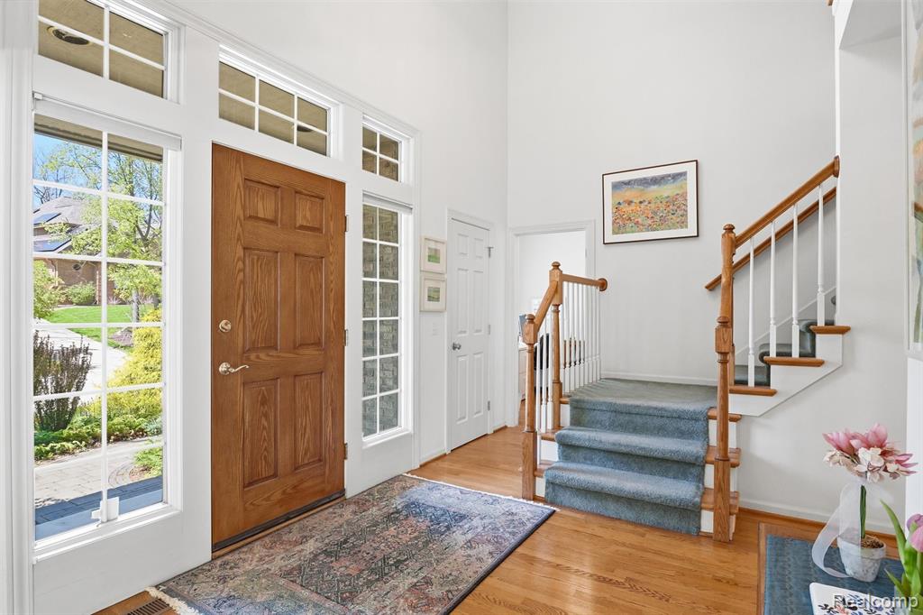 628 Green Road, Ann Arbor, MI 48105 — Photo 2